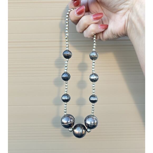 VTG HUGE Navajo Style pearls Silver Tone Bead Necklace 2-20 MM Graduated Western - Picture 3 of 8